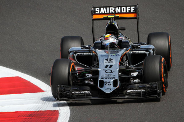 Foto zur News: Mit runderneuertem Force India: Hülkenberg hat Perez im Griff