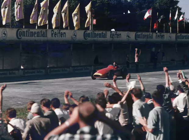 Foto zur News: Im Porträt: Formel-1-Weltmeister Juan Manuel Fangio