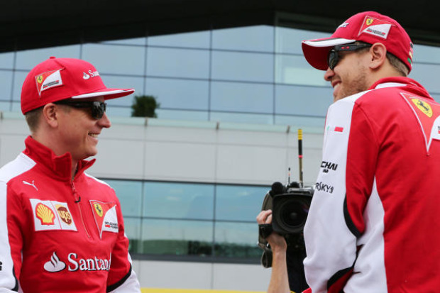 Foto zur News: Verstappen 2017 zu Ferrari? Schmunzeln bei Red Bull