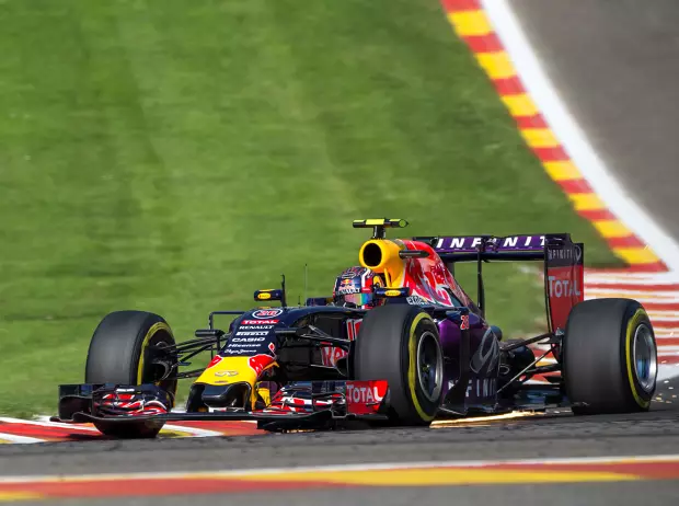 Foto zur News: Red Bull: Ein einsamer Renault in den Top 8