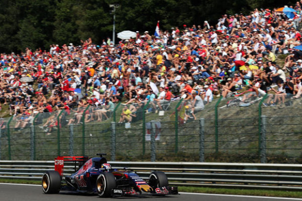 Foto zur News: Toro Rosso: Sainz Top 10, Strategie für Verstappen optimiert