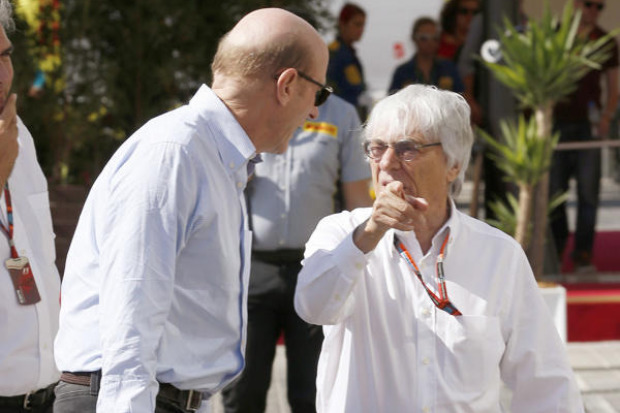 Foto zur News: Lotus-Deal stockt: Nimmt Renault drei Teams mit ins Aus?