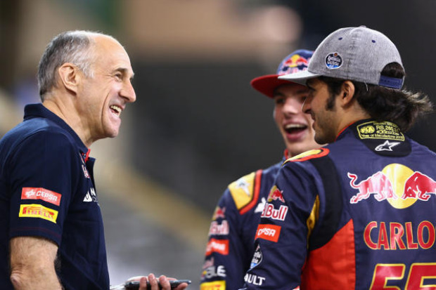 Foto zur News: Wie im Jahr 2008: Toro Rosso vor dem "A-Team" von Red Bull