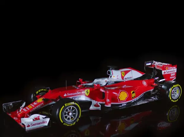 Foto zur News: Formel-1-Autos 2016: Ferrari enthüllt neuen SF16-H