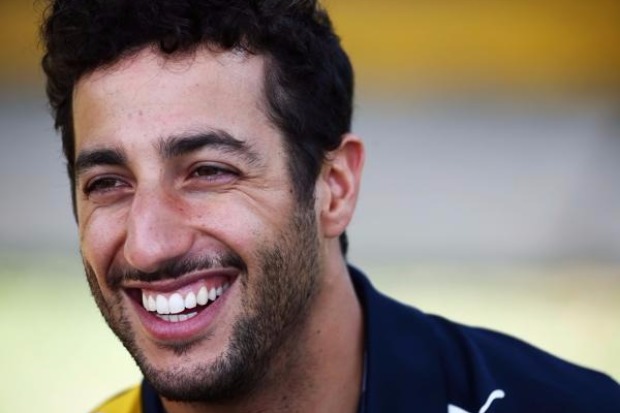 Foto zur News: "Margherita": Ricciardo provoziert Vettel wegen Pizza-Ferrari