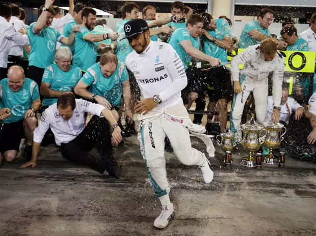 Foto zur News: Mercedes: Rosberg auf Titelkurs - auch dank Rowdy Bottas