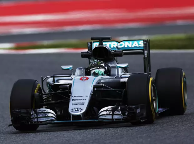 Foto zur News: Formel 1 Testfahrten Barcelona: Vettel schneller als Rosberg