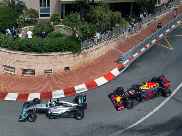 Foto zur News: Ricciardo-Kritik: Horner verteidigt Monaco- und Spanien-Taktik