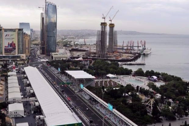 Foto zur News: Baku verspricht Safety-Car-Phasen: Fluch oder Segen?