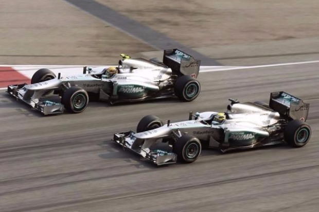 Foto zur News: Marc Surer: "Toll, dass Rosberg dagegenhält!"