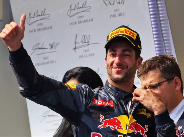 Foto zur News: Ricciardo gegen Vettel: Das Duell um Platz drei