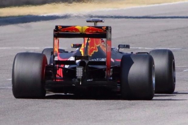 Foto zur News: Daniel Ricciardo: Verstappens Sieg hat uns angetrieben
