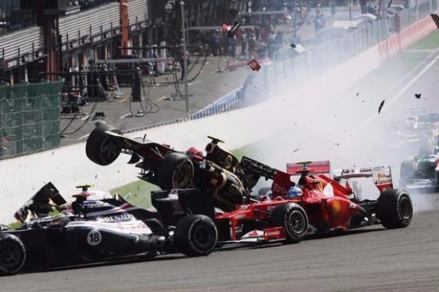 Foto zur News: Felipe Massa: FIA sollte Strategiegruppe bei Halo überstimmen