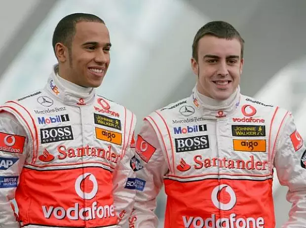 Foto zur News: Perez raus, Magnussen rein: McLaren auf Ursachenforschung