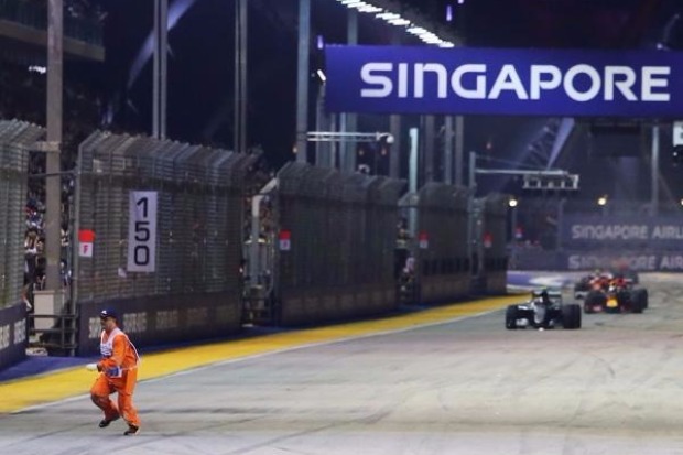 Foto zur News: Gary Anderson: Warum Mercedes in Singapur Glück hatte