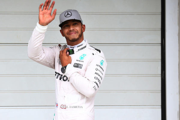 Foto zur News: Mercedes: Rosberg warf Pole-Position in der letzten Kurve weg