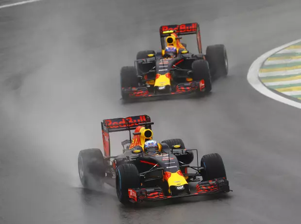 Foto zur News: "Fantastische Fahrt": Verstappens Stern geht im Regen auf