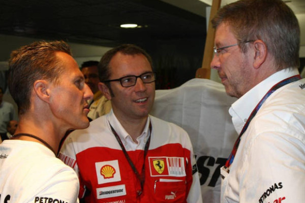Foto zur News: Ecclestone & Brawn: Das läuft bei Ferrari 2016 schief