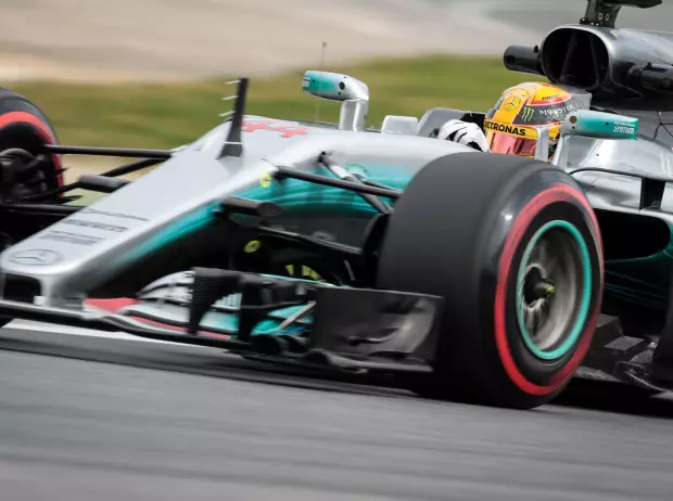 Foto zur News: W08 hält, was er verspricht: Mercedes fährt erste Renndistanz