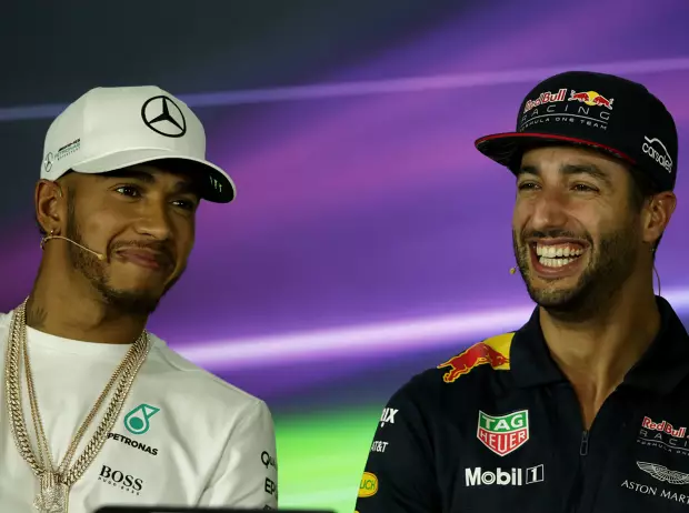 Foto zur News: Sebastian Vettel: Lewis Hamilton ist "ganz klar" WM-Favorit