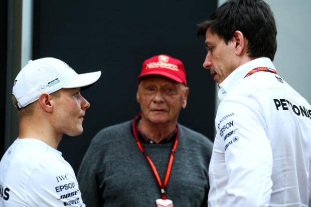 Foto zur News: Vettels angeblicher Mercedes-Flirt: Was ist da wirklich dran?