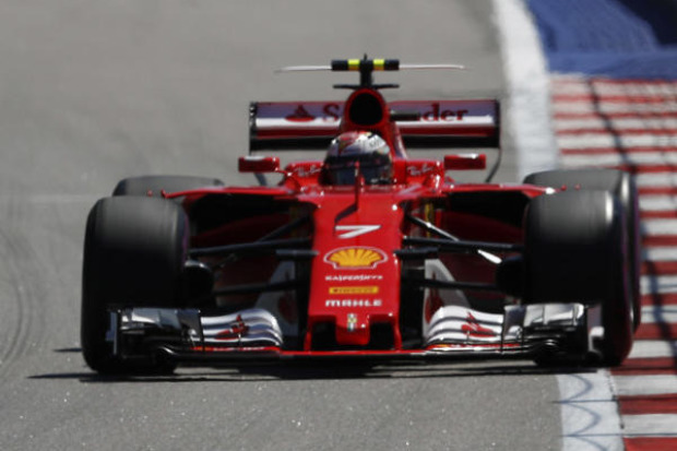 Foto zur News: Neun Jahre Warten: Ferrari endlich wieder doppelt vorn