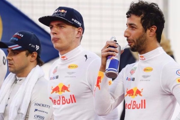 Foto zur News: Daniel Ricciardo: Mit Mercedes-Hilfe gegen Felipe Massa?