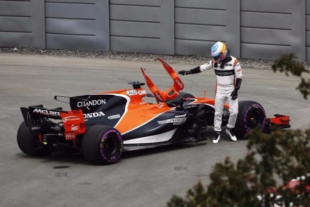 Foto zur News: Alonso kann wieder begeistern: Er nennt es "Verschwendung"