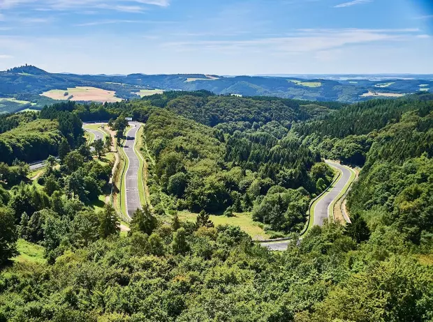 Foto zur News: 90 Jahre Nürburgring: Motorsport-Geschichte hautnah erleben!