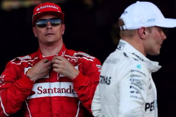 Foto zur News: Ferrari muss Mercedes den Vortritt lassen: Ist Sonntag Trumpf?
