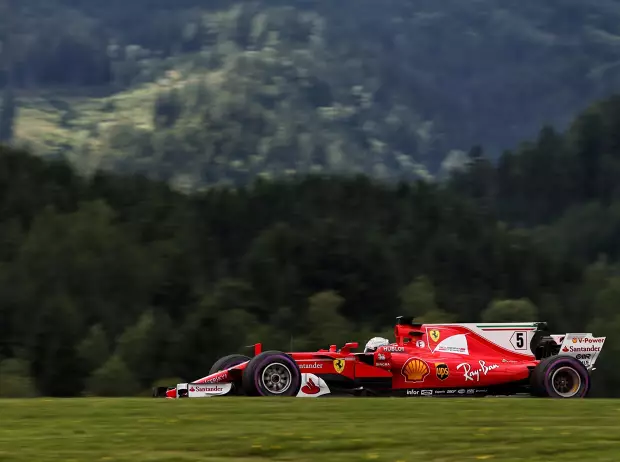 Foto zur News: Vettel: Wo Ferrari schwächelt und wieso der Sieg "machbar" ist