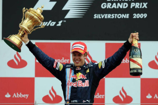 Foto zur News: Hamilton-Buhrufe: Sebastian Vettel vermeidet Kritik am Gegner