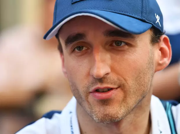 Foto zur News: Robert Kubica: "Fahre nicht mit einer Hand"