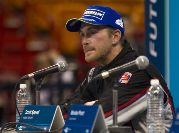 Böses Foul ExPilot Scott Speed vom OnlineRacing verbannt