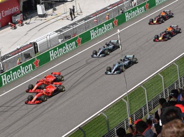 Foto zur News: Lewis Hamilton gibt zu: "Die Reifen bereiten uns Probleme"