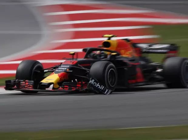 Foto zur News: Wieso Max Verstappen mit kaputtem Frontflügel so schnell war