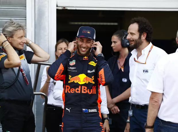 Foto zur News: Strahlender Monaco-Polesetter Ricciardo: "50 Prozent erledigt"