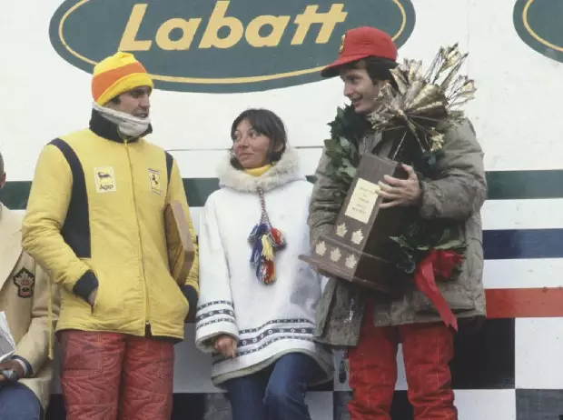 Foto zur News: Zum Jubiläum: Jacques Villeneuve fährt Ferrari seines Vaters