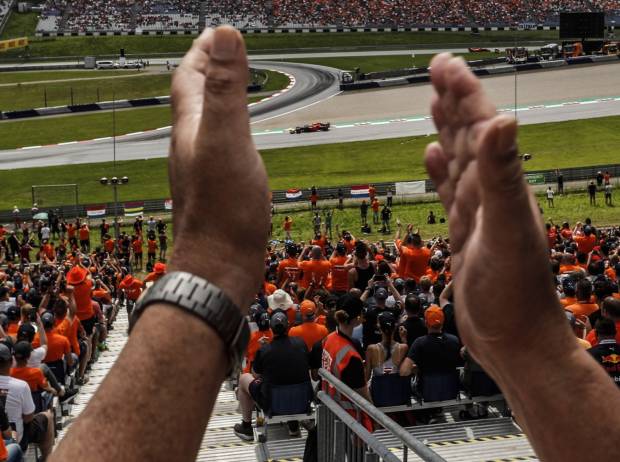 Foto zur News: Stunk bei Red Bull: Ricciardo meckert, Verstappen ist im Recht