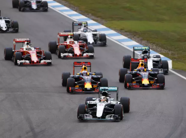 Foto zur News: Hockenheim: Mercedes mit Respekt vor Ferraris Renntempo