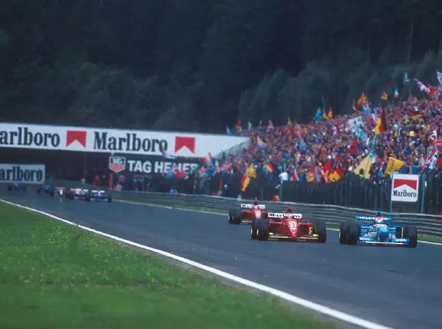 Foto zur News: 1995: Ein Belgien-Grand-Prix für die Ewigkeit