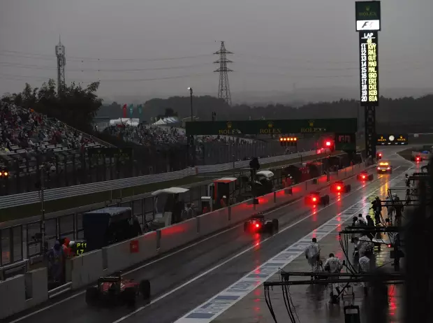 Foto zur News: Formel-1-Wetter Suzuka: Taifun Kong Rey nimmt Kurs auf Qualifying