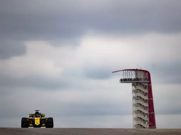 Foto zur News: Carlos Sainz: Kurioser Grund für Quali-Niederlage gegen Hülkenberg