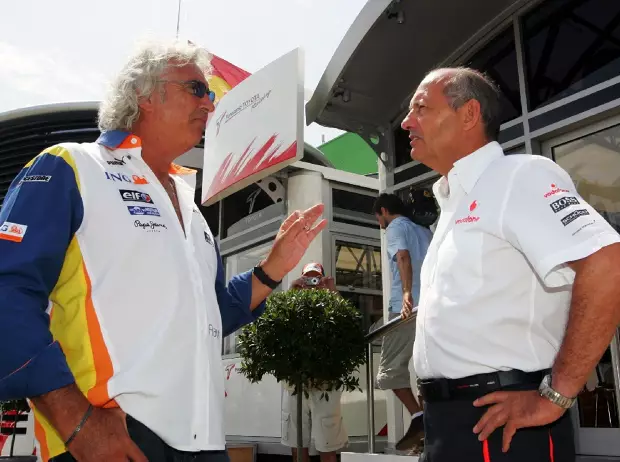 Foto zur News: McLaren-Wechsel 2007: Briatore warnte Alonso vor Dennis und Hamilton