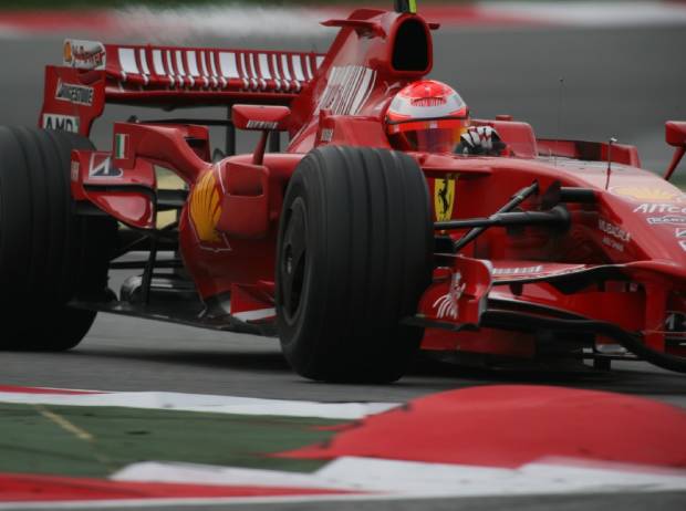 Foto zur News: Alonso auf Schumachers Spuren: Schon in Barcelona im McLaren?