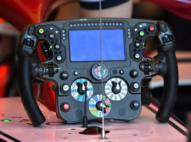 Foto zur News: Formel-1-Technik 2019: Wie funktioniert ein Lenkrad?