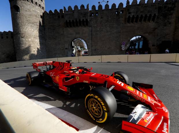 Foto zur News: Vorteil Ferrari? Vettel bleibt skeptisch, Hamilton grübelt über Rückstand