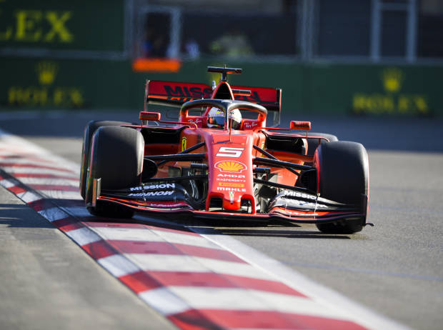 Foto zur News: Vettel startet in Baku von P3: Beinahe wäre auch er in der Mauer gelandet