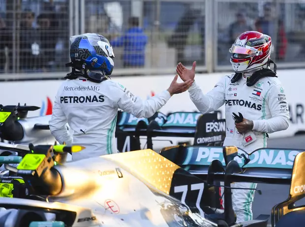 Foto zur News: Mercedes: So hat Lewis Hamilton die Pole in Baku verloren