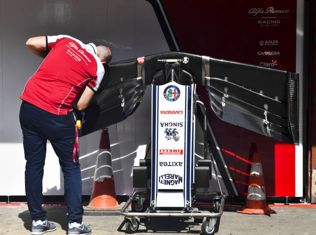 Foto zur News: Alfa Romeo reagiert auf Disqualifikation: Neuer Flügel in Spanien